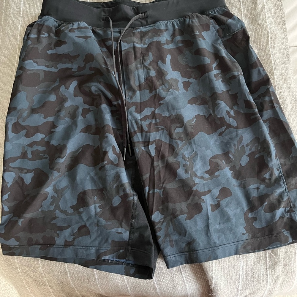 Blue camo lululemon shorts